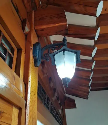 Hue Hanok 2*