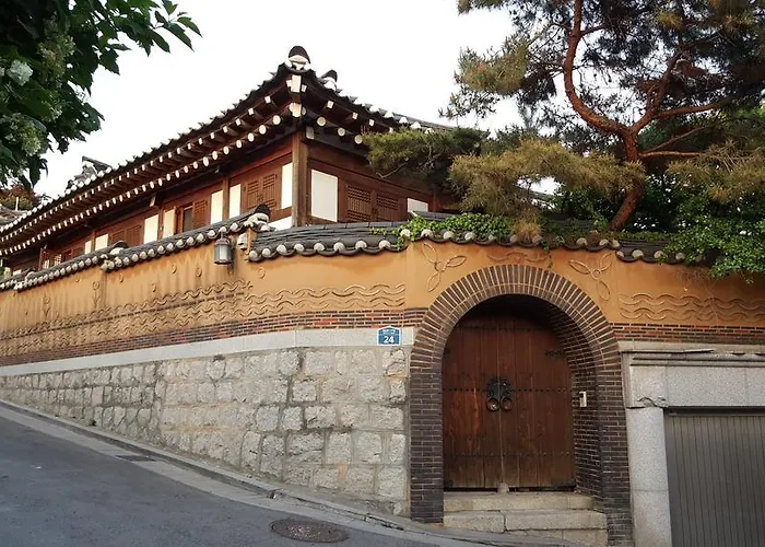 Hue Hanok 2*
