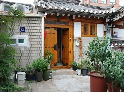 Hue Hanok Affittacamere Seul